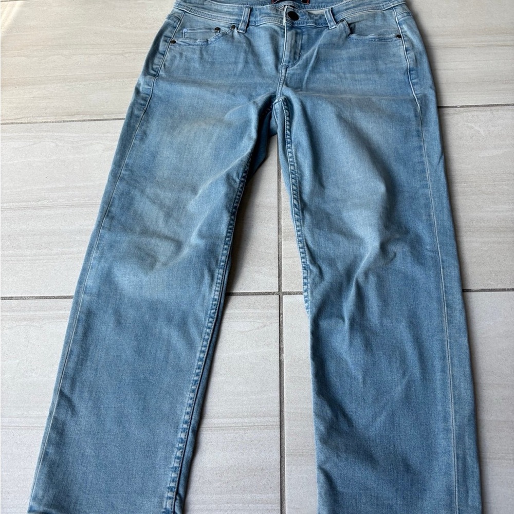 Tommy Bahama Light Blue Straight Leg Jeans